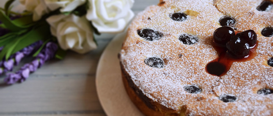 Crostata con crema frangipane e amarene