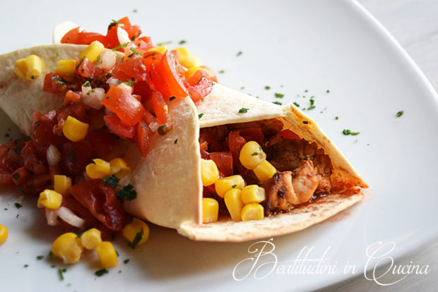 Burrito di pollo con pico de gallo