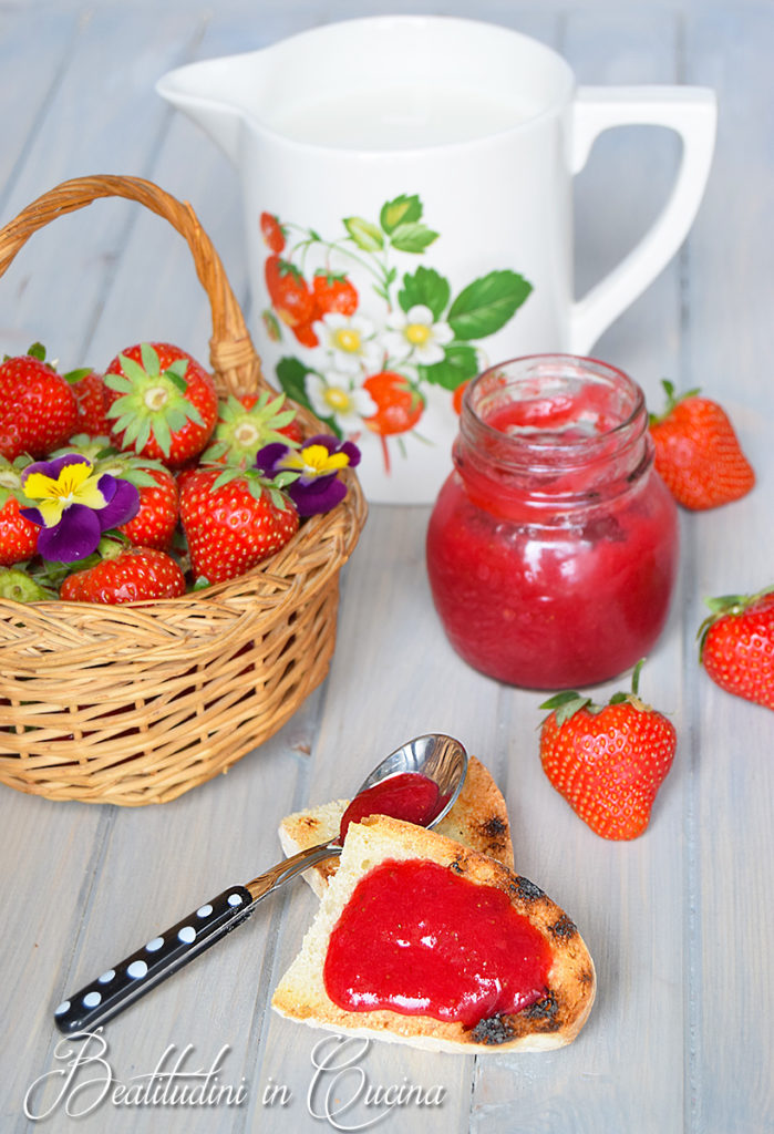 Confettura di fragole e vaniglia