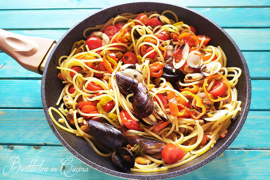 Spaghetti ai frutti di mare e friggitelli