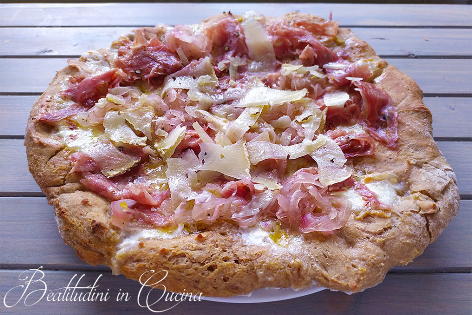 Pizza fiorentina con finocchiona e pecorino