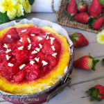 Torta di ricotta al limone, cioccolato bianco e fragole