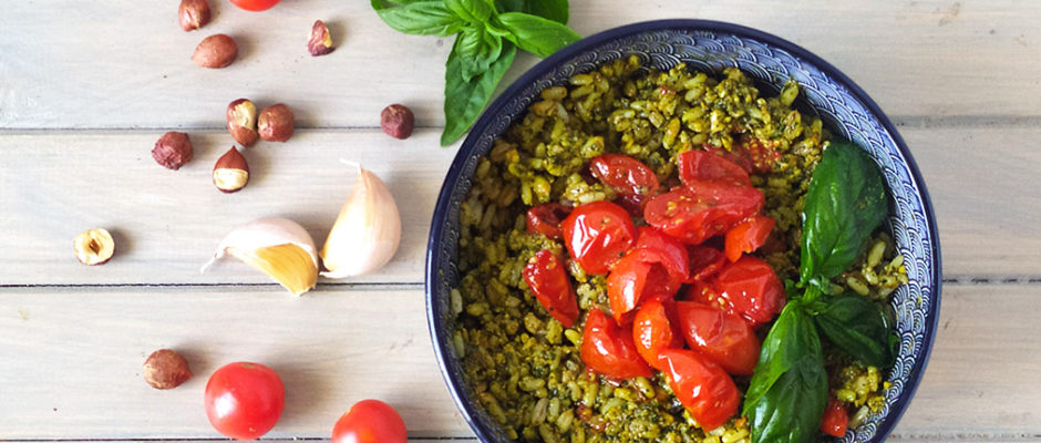 Riso e farro al pesto e pomodorini confit