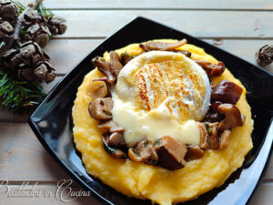 Polenta con funghi e tomino